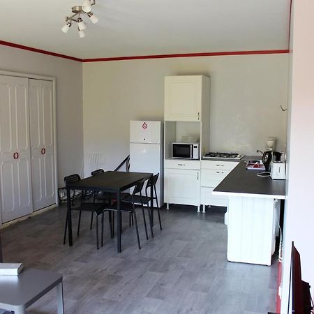 Maison Charmante A Saint-Patrice Avec Jardin Prive المظهر الخارجي الصورة